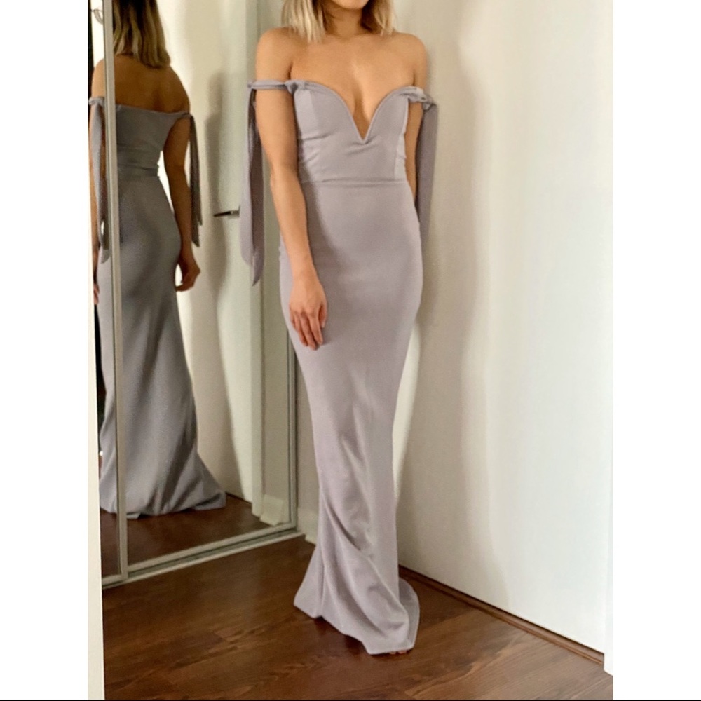 NWT Off Shoulder Tie Maxi Dress